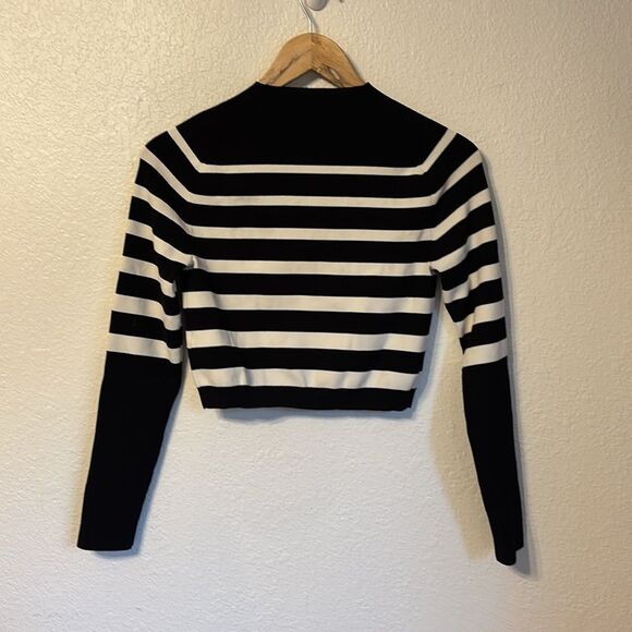 COS Cropped Mockneck Top Small - Picture 5 of 5